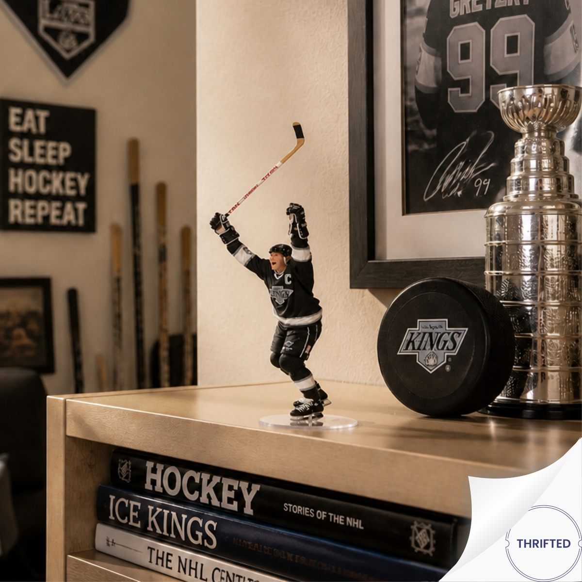 McFarlane Legends | Wayne Gretzky Deluxe Action Figure | Los Angeles Kings #99 | Historic Goal-Scoring Record Pose | Collectible